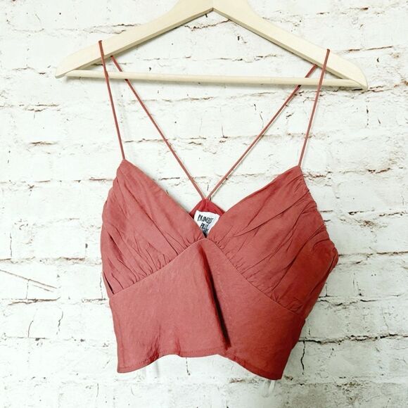 Princess Polly satin cami crop top - Picture 1 of 5